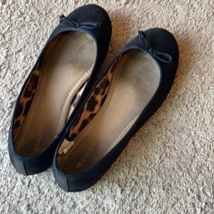 Old Navy black ballet flats